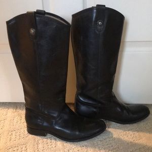 Great condition Frye black boots